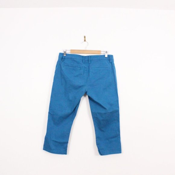 *Old Navy Blue Capri Denim - Picture 4 of 7
